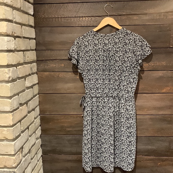 H&M | floral dress - Picture 6 of 7